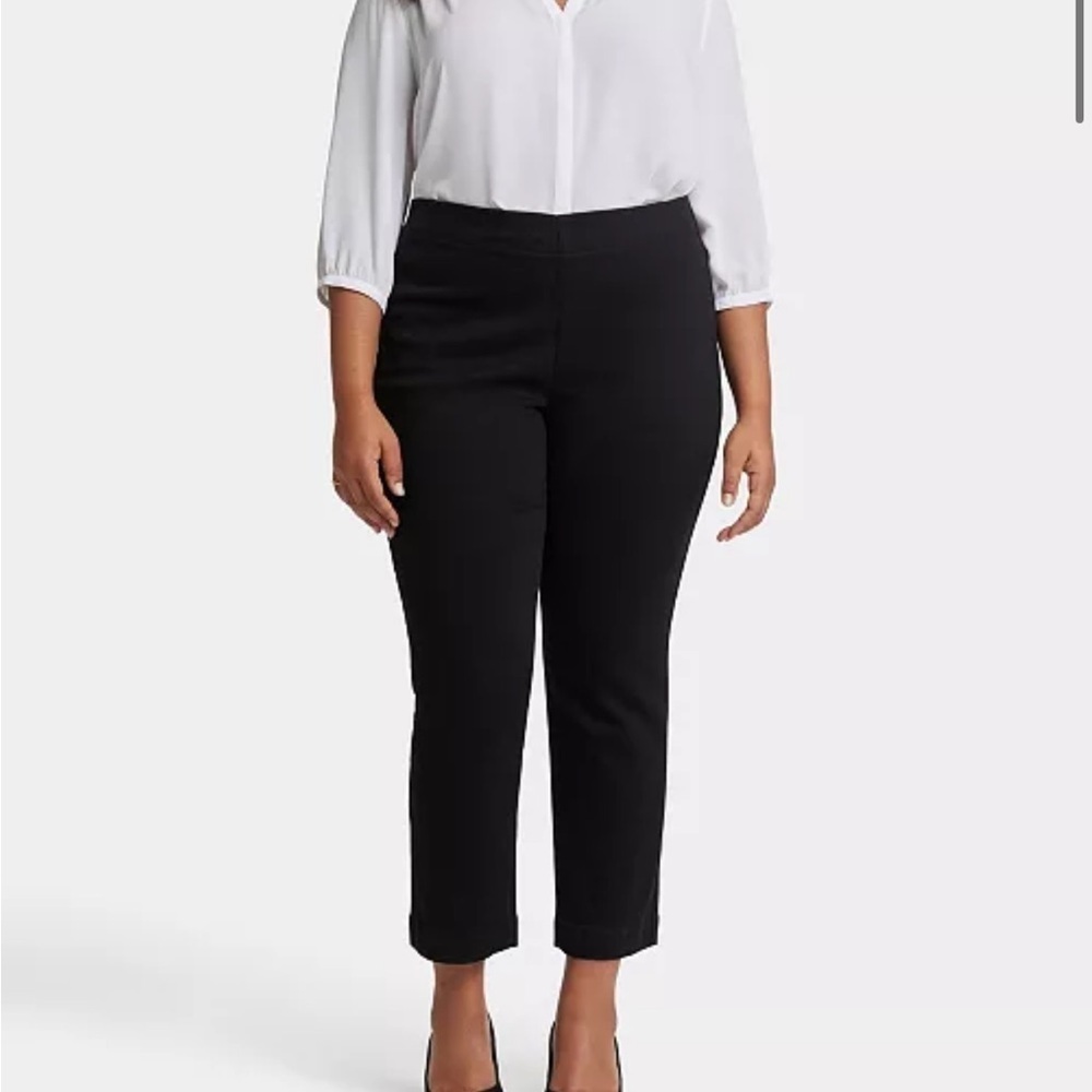 NYDJ
Plus Size Bailey Relaxed Ankle Pull On Jeans